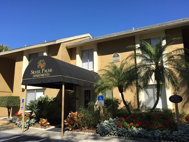 Photo - Silver Palms Apartments