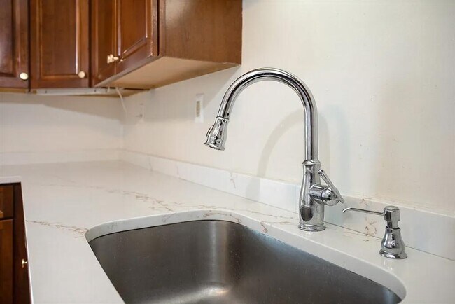 Photo - 401 Cabot St Unidad 2