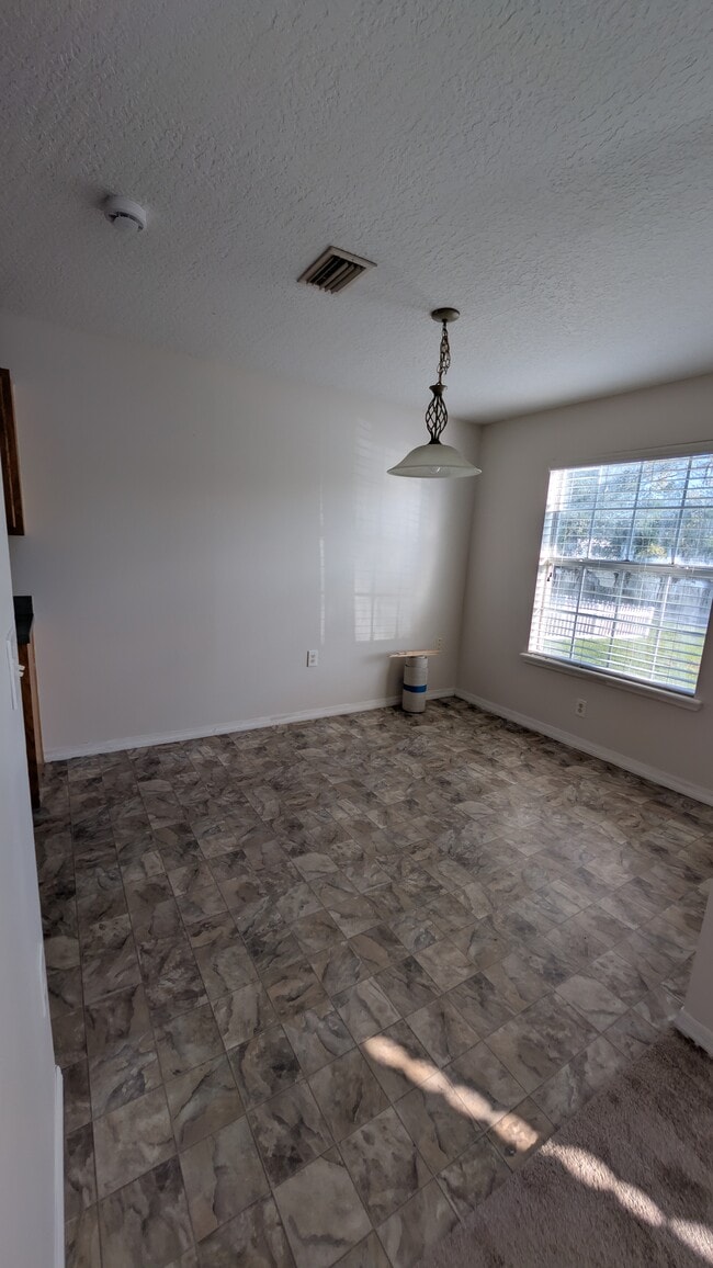 Photo - 7594 Taylor Field Rd