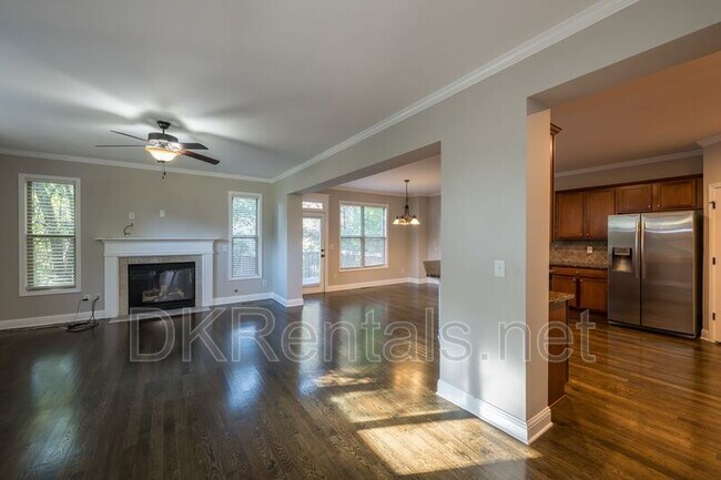 Photo - 2707 Silver Hill Terrace SE