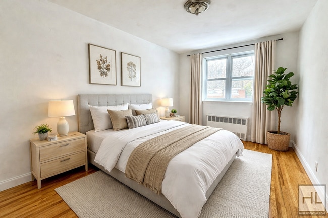 Photo - 28 AVENUE Unit 3