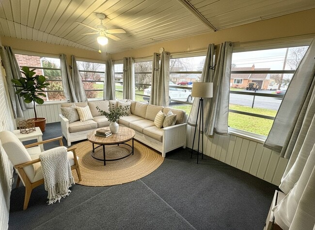 Photo - 3 Bedroom 2 Bathroom Cape Cod Available in York!