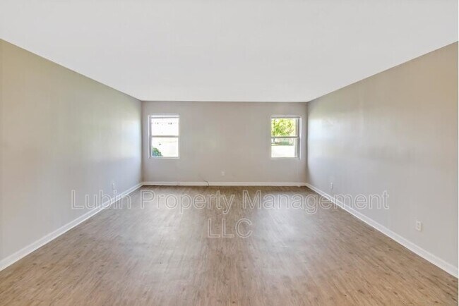 Photo - 388 3 Forks Rd Unit Apt 5