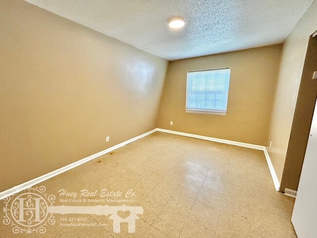 Photo - 206 Robin Ln Unit D