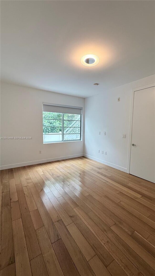 Photo - 2031 Meridian Ave Unit 3