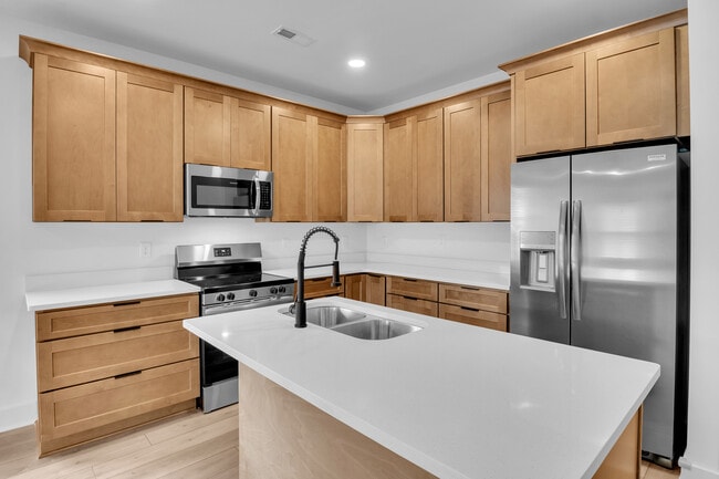 Building Photo - 7413 Westridge Dr Rental