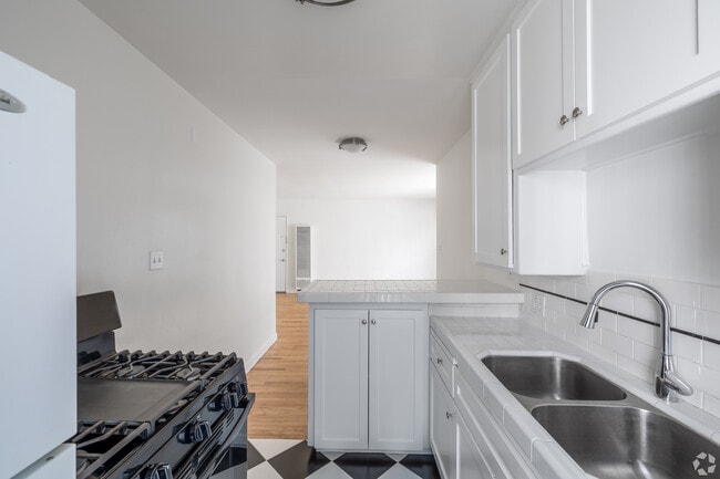 Kitchen to living