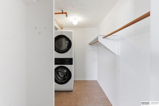 Photo - 105 N 31st Ave Unit 302