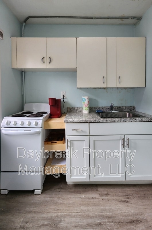 Photo - 1258 10th St N