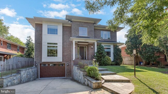 Photo - 7607 Newmarket Dr