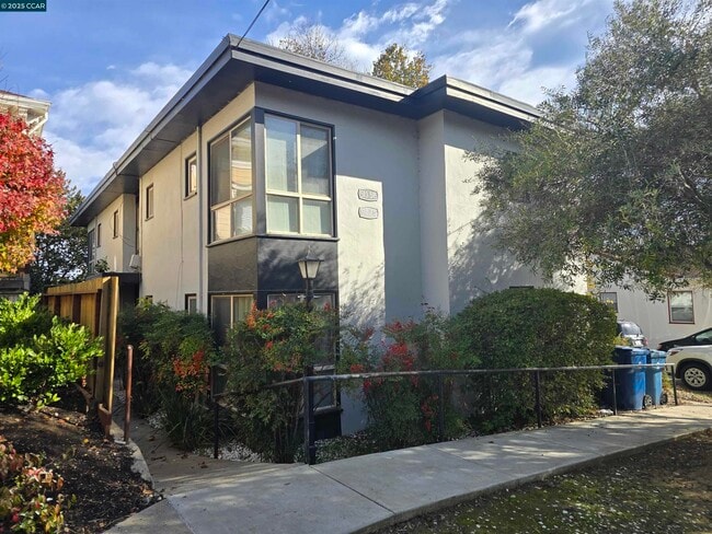 Photo - 517 Richardson St