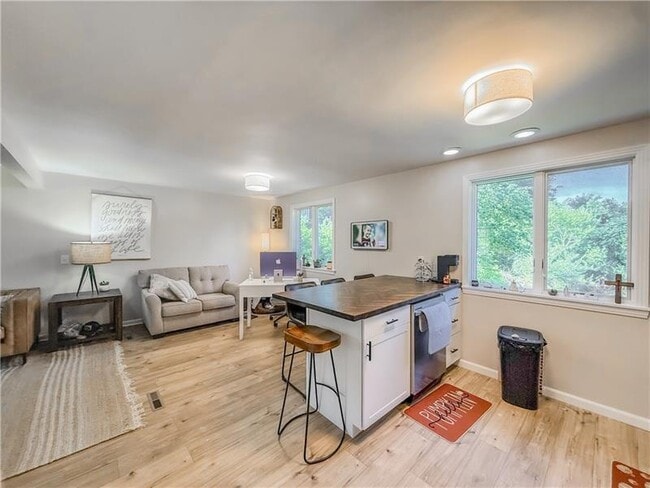 92 Claireview Dr