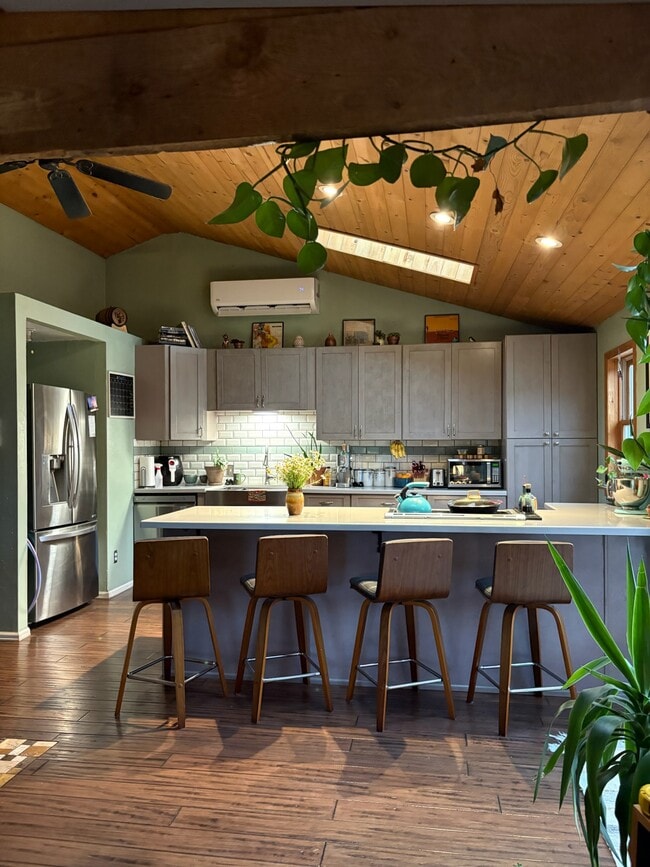 Building Photo - 7962 Gray Fox Dr Rental