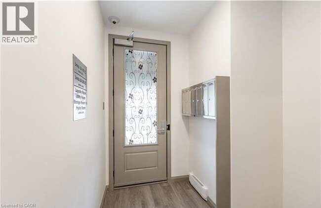 Photo - 36 Grant Ave Unité 1A