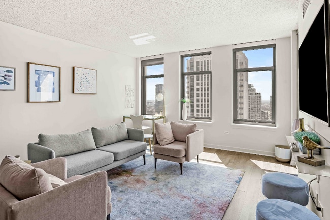 Photo - 373 N Clinton St