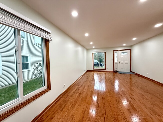 Photo - 2449 Carlton Dr