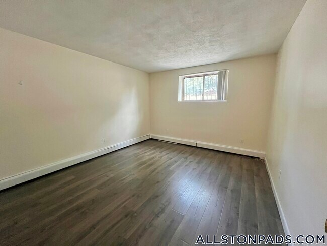 Photo - 26 Allston St Unidad 3