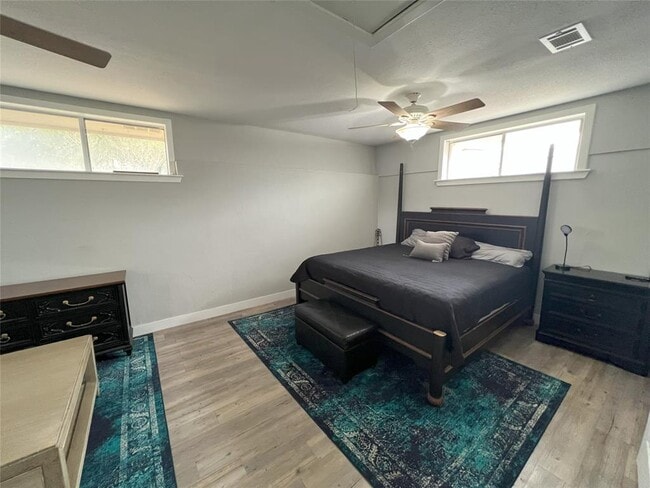 Photo - 128 Skyview Terrace