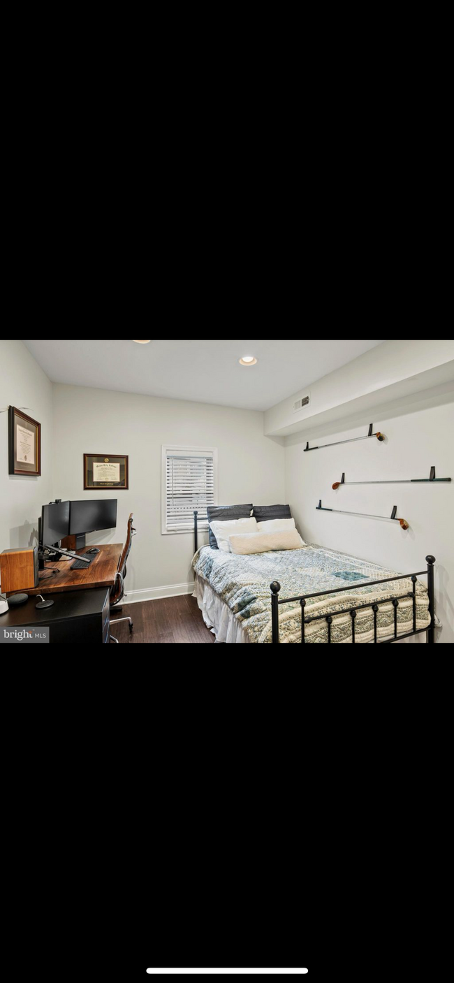 Photo - 2404 Foster Ave Townhome