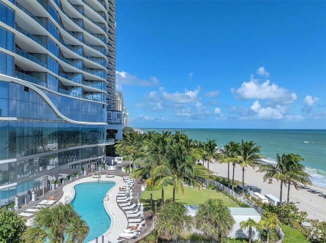 Building Photo - 15701 Collins Ave Unit 1504 Rental