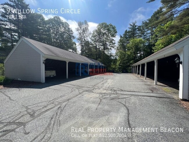 Photo - 9 Willow Spring Cir