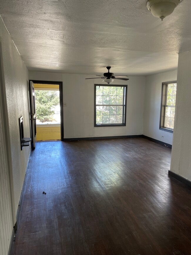 Photo - 208 Claremont Ave Unit Claremont FrontApartment