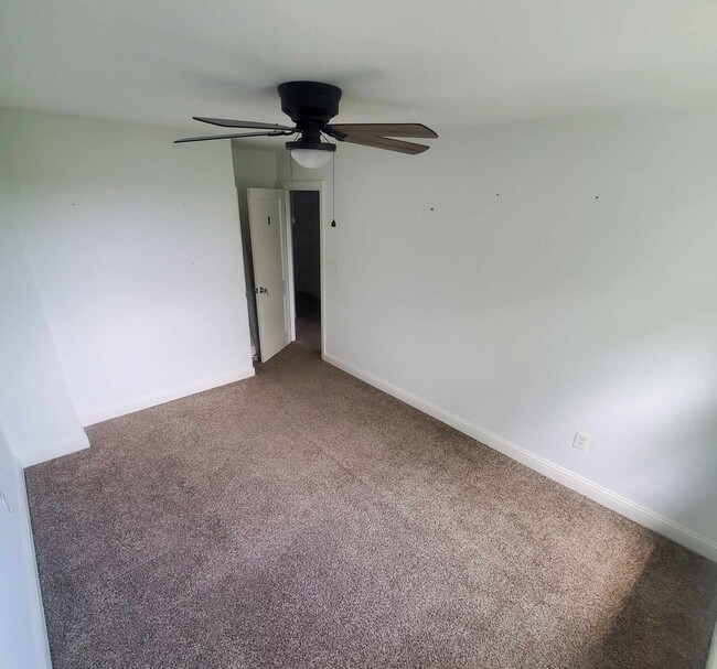 Photo - 3913 Ednor Rd Apartments
