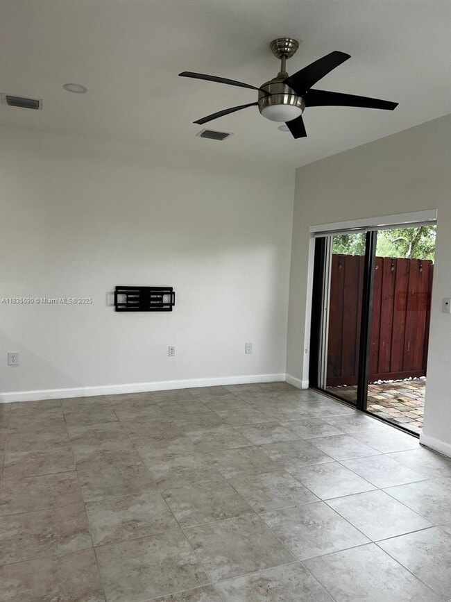 Photo - 11512 SW 151 Ave