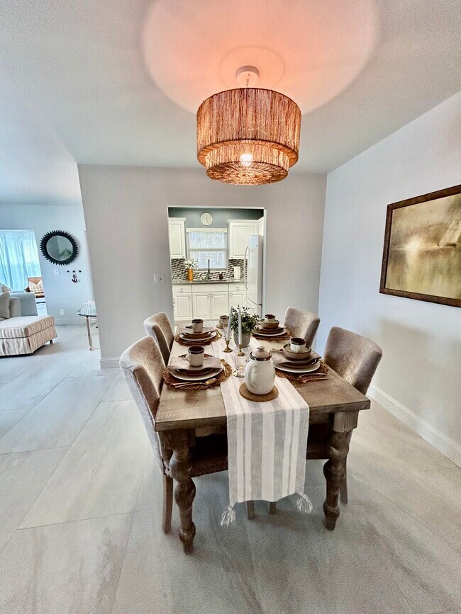 Photo - 5289 Lakefront Blvd