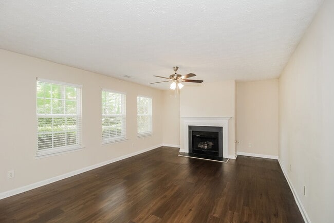 Photo - 12 Red Maple Way