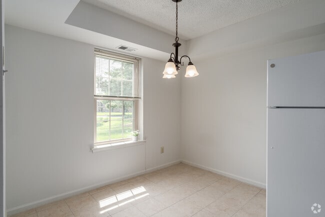 1BR, 1BA - Saratoga - 850SF