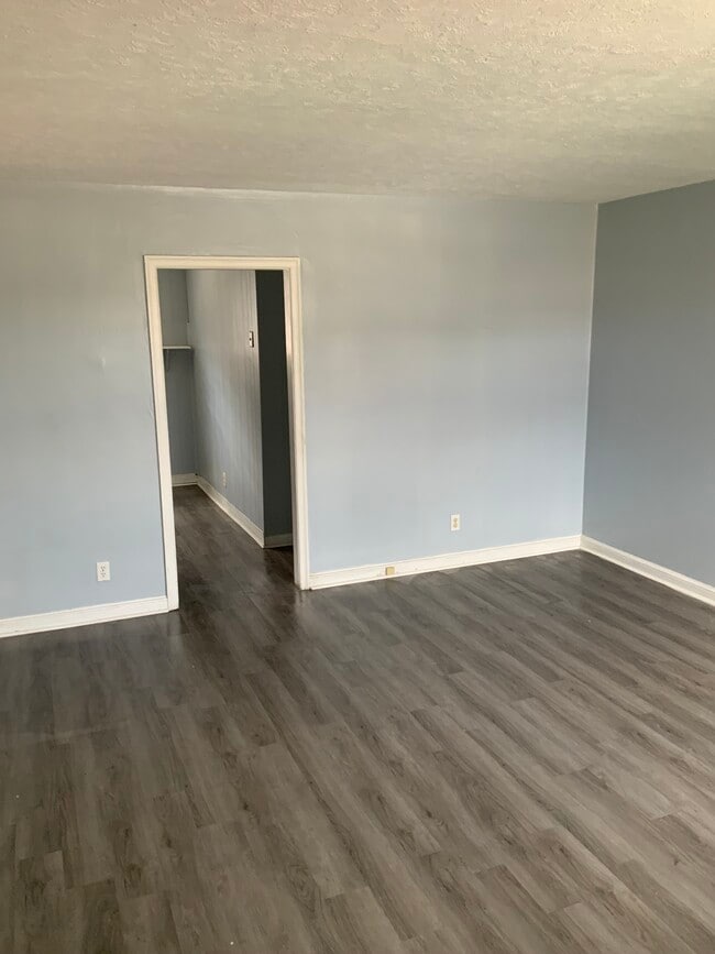 Photo - 6254 Everett Ave Unit 2