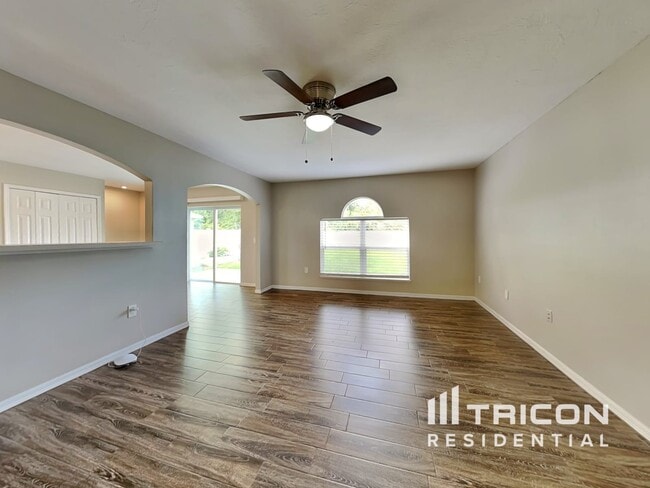 Photo - 3013 Whispering Trails Dr