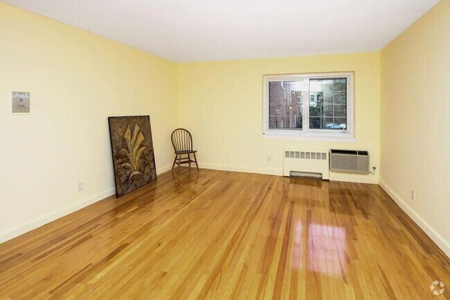 Building Photo - 28 Saint Paul St Unit 2 Rental