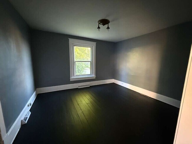 Photo - 3 bedrooms near Heath