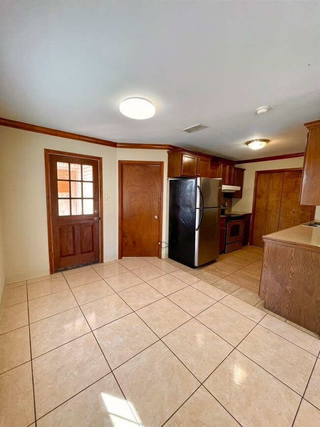 Photo - 2704 San Agustin Ave Unit 2