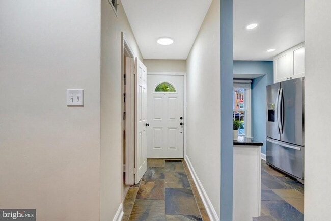 Photo - 8482 Springfield Oaks Dr