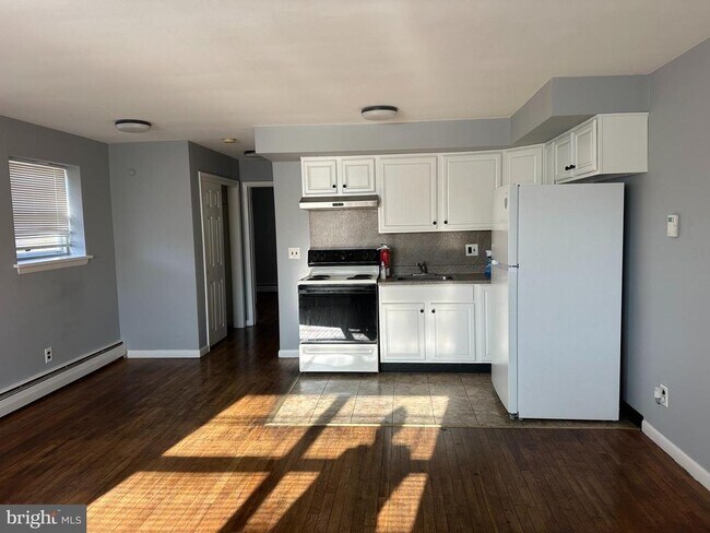 Photo - 440 Church Rd