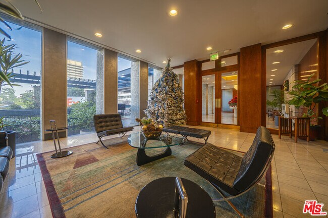 Photo - 800 W 1st St Unidad 2110