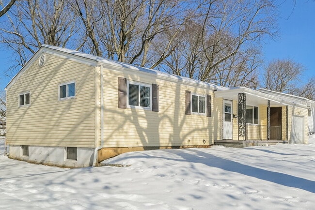 Photo - 1135 Penhurst Dr