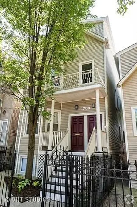 Building Photo - 1709 W Fletcher St Unit #2 Rental
