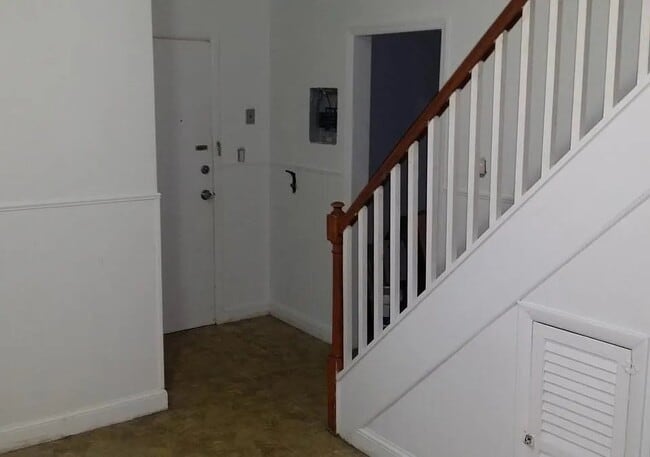 79 E Pleasant Ave Unit 2