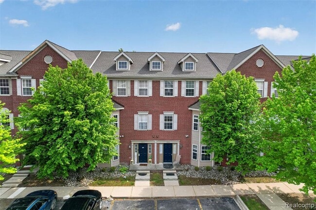 Photo - 22680 Goddard Rd