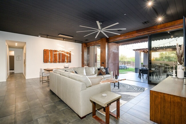 Photo - 31500 N 49th Way Unidad ID1255443P