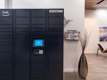 Amazon Locker - Casa Verano Apartments
