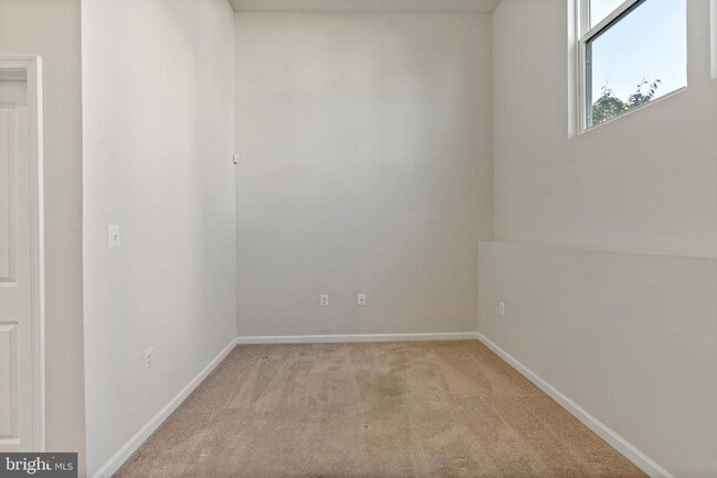 Photo - 66 National St