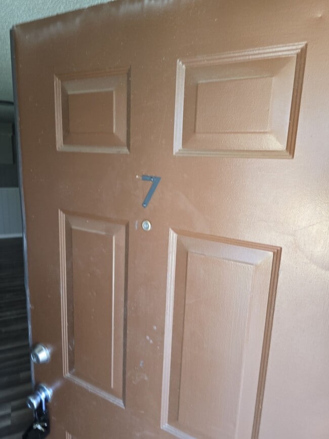 Building Photo - 207 Highland St