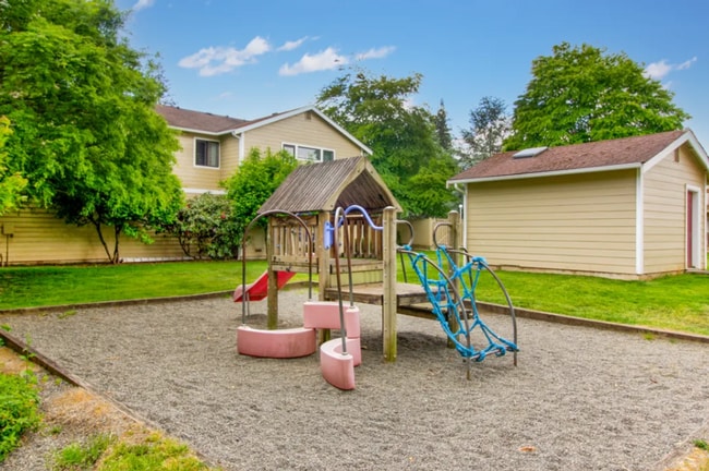 Fairway Lane Apartments