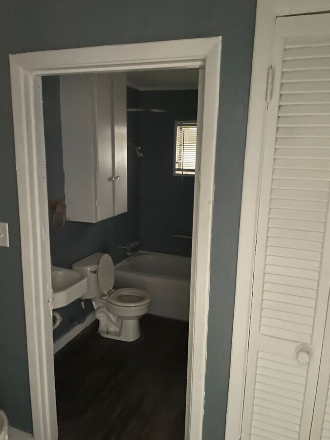 Photo - 2 Bedroom 1 Bathroom South Dallas
