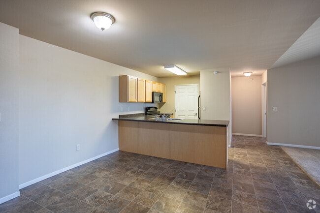 2BR, 2BA - 1,057SF - Dining Room
